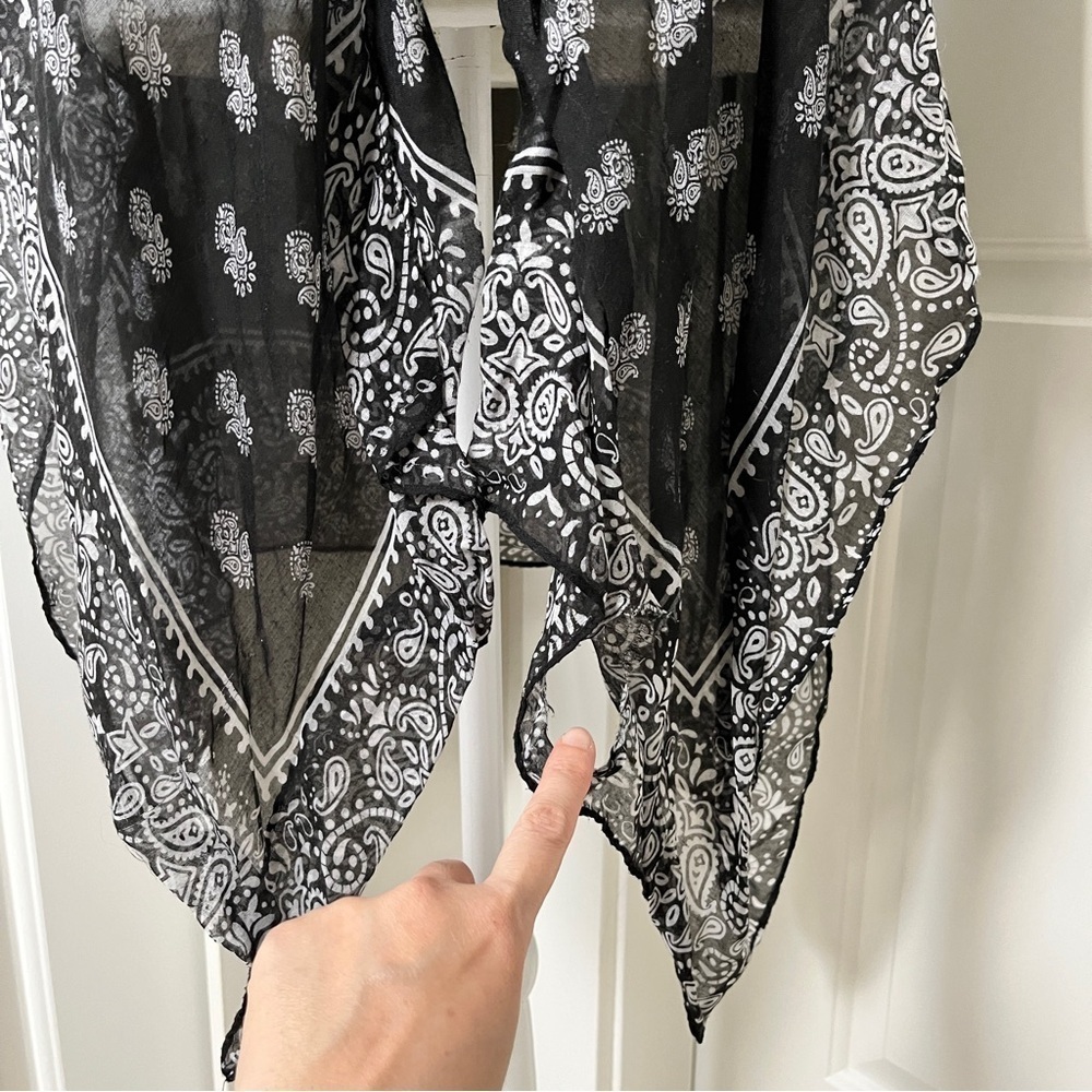 Versatile Sheer Bandanna Print Kimono Coverup - Black and White - Medium - Picture 5 of 10